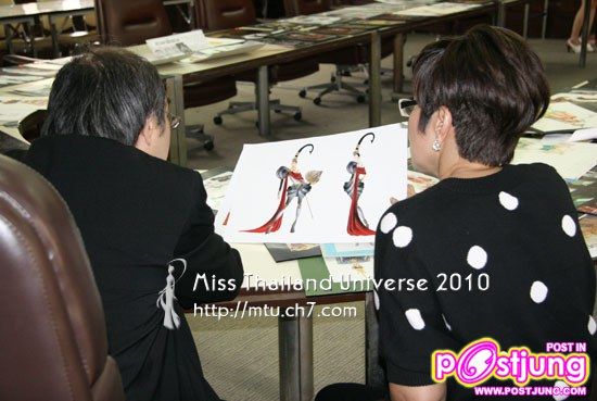 ภาพเพิ่มเติม จากการประกาศผล National Costume MTU2010 ครับ