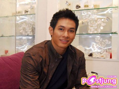 สมมุติถ้าดาราชาย 10 คนต่อไปนี้มาเคาะประตูบ้านคุณเพื่อขอหลบฝน แต่คุุณเลือกได้แค่คนเดียว !!