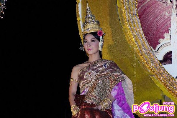 มาดูกันว่าดาราสาวๆเค้าใส่ชุดไทยกัน แล้วจะสวยแค่ไหน (อาจจะมีคนที่คุณชอบก็ได้ เข้ามาดูกัน มีหลายคนมาก)