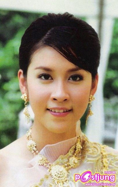 มาดูกันว่าดาราสาวๆเค้าใส่ชุดไทยกัน แล้วจะสวยแค่ไหน (อาจจะมีคนที่คุณชอบก็ได้ เข้ามาดูกัน มีหลายคนมาก)
