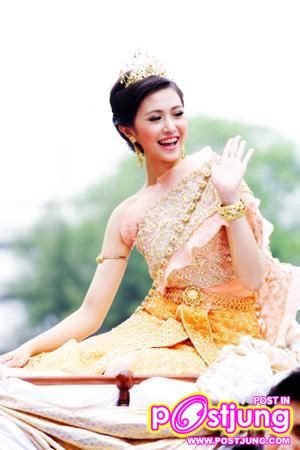 มาดูกันว่าดาราสาวๆเค้าใส่ชุดไทยกัน แล้วจะสวยแค่ไหน (อาจจะมีคนที่คุณชอบก็ได้ เข้ามาดูกัน มีหลายคนมาก)