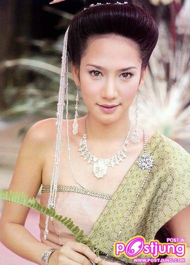 มาดูกันว่าดาราสาวๆเค้าใส่ชุดไทยกัน แล้วจะสวยแค่ไหน (อาจจะมีคนที่คุณชอบก็ได้ เข้ามาดูกัน มีหลายคนมาก)