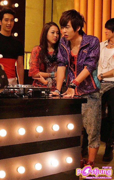 PIC มะตูม&ยูมินจี สองเด็กไทยที่ถ่ายโฆษณากับ2PM