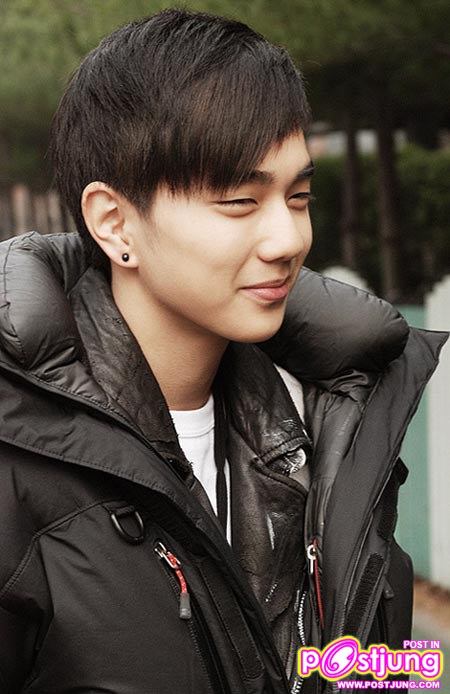 yoo seung ho
