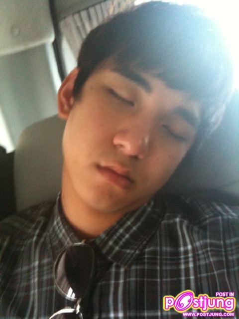 [แอบถ่าย] สภาพเมื่อเหล่า the star หลับ