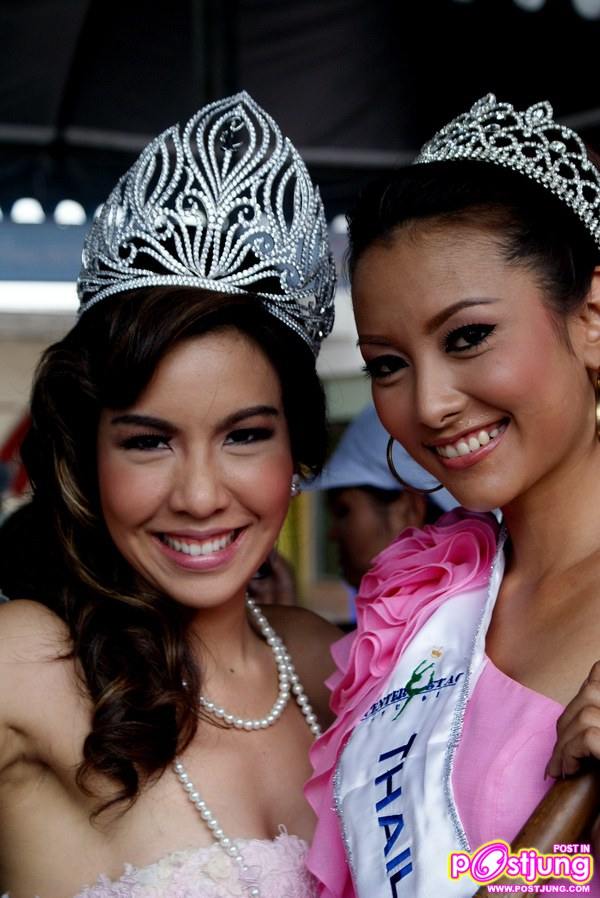 5 สาวงามร่วมงานเปิด "เทศกาลขนมไทยวันวาน" ณ ห้างสรรพสินค้า เซ็นทรัล รัตนาธิเบศถ์