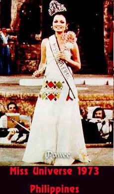 อมตะความงามแห่งชุดราตรีสีขาวบนเวที Miss Universe (ดูสิว่าสีอื่นๆจะสวยกว่าสีขาวไหมในแต่ละปี)