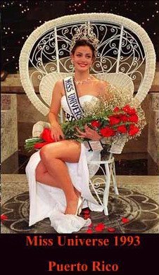 อมตะความงามแห่งชุดราตรีสีขาวบนเวที Miss Universe (ดูสิว่าสีอื่นๆจะสวยกว่าสีขาวไหมในแต่ละปี)