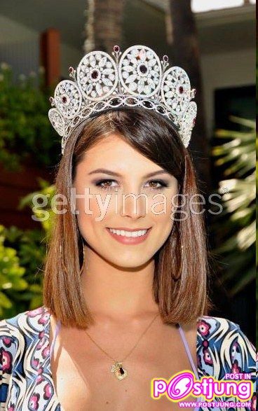 มงกุฎ Miss Universe 2010 มีการปรับเปลี่ยนใหม่เล็กน้อย (สังเกตแทบจะไม่รู้เลยว่าเปลี่ยน)