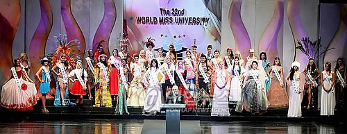 สาวเกาหลีใต้ Cho Eun-joo คว้า World Miss University 2010 (แค่มหาวิทยาลัย หน้ายังแน่นขนาดนี้)