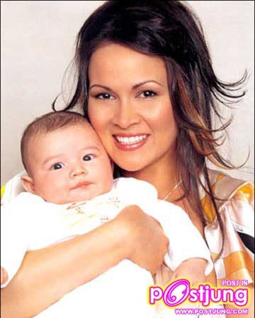 รวมรูปภาพน่ารัก ของลูกดาราเมืองไทย (เลยวันแม่มา 1 วันเพิ่งนึกได้)