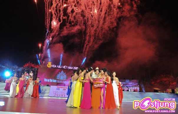 Đặng Thị Ngọc Hân - Trọn bộ ảnh đêm Chung Kết HHVN 2010 (ประเทศเวียดนาม)