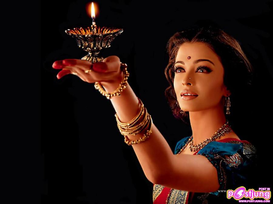 นางงามจากอินเดียที่มีความสวยอยู่ตลอดกาลเธอคือ " Aishwarya Rai "