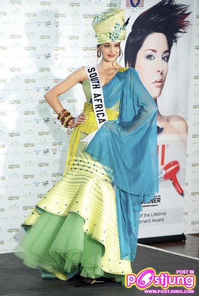 National Costume เริ่มแต่งตัวกันแล้ว (ขอเริ่มที่ประเทศไทยก่อนนะ ชื่อประเทศดูที่สายสะพายนะ)