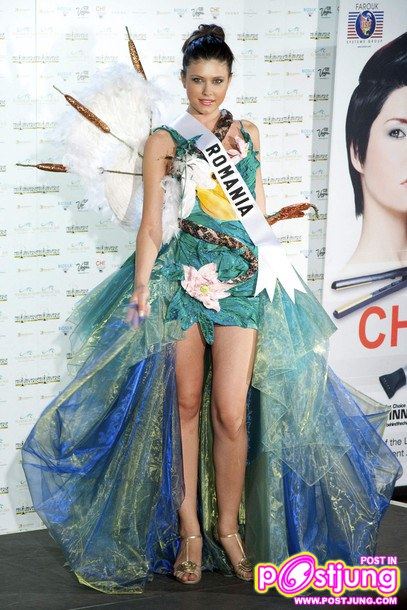 National Costume เริ่มแต่งตัวกันแล้ว (ขอเริ่มที่ประเทศไทยก่อนนะ ชื่อประเทศดูที่สายสะพายนะ)