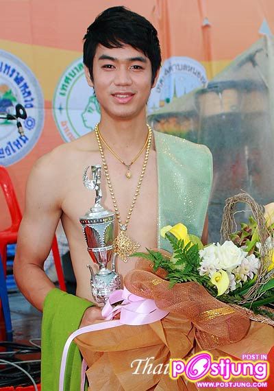 รองชนะเลิศอันดับ ๒...นายทัศนัย ลอยฟ้า
