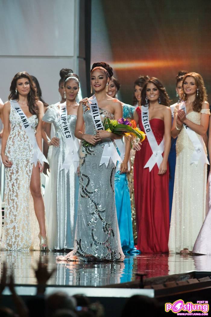 อีกครั้งกับคำว่า " THAILAND " ถึง 2 ครั้ง กับ 2 รางวัลบนเวที MU 2010 Photogenic และ National costume