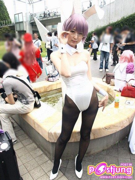 สาวน้อยคอสเพลย์...แรงๆๆ