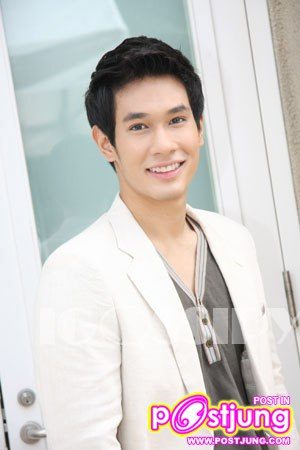 อ๋อม-อรรคพันธ์ ดาวรุ่งมาแรงแห่งยุค