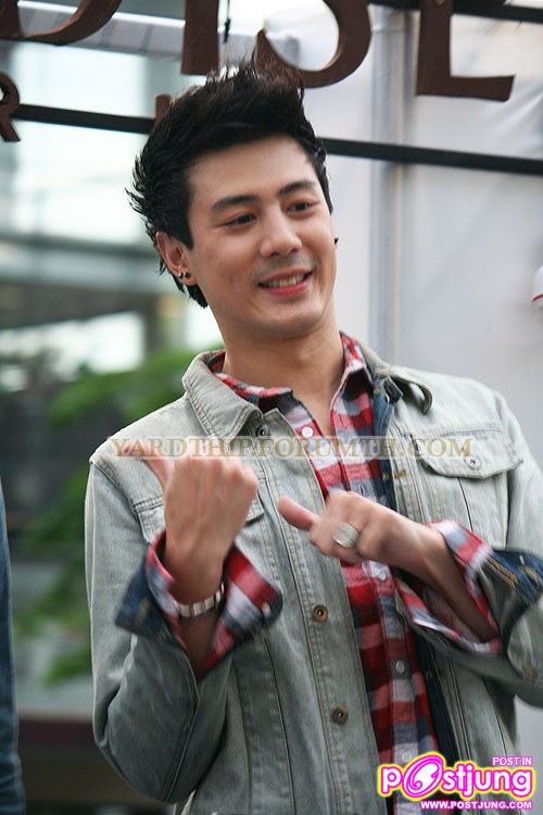 ร่วมงานเปิดตัวห้าง Paradise Park ถ.ศรีนครินทร์