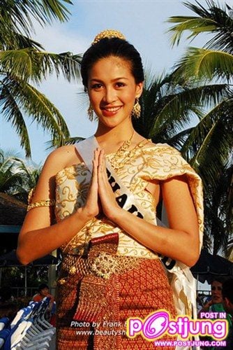 นุสรา สุขหน้าไม้