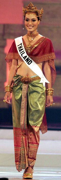 เธอ และ เธอ ก็คือ เธอ ย้อนวันวานของ ชนันภรณ์ รสจันทน์ เวที MISS UNIVERSE 2005 ที่ประเทศไทย