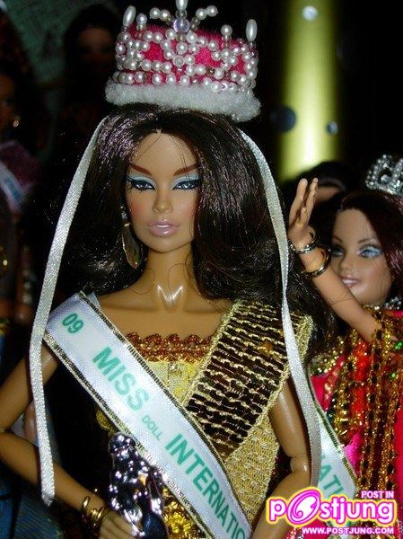 Welcome to Miss Doll International 2009 T H A I L A N D (Rowning Ceremony)