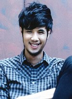 คริน(นักร้องนำวง Artfloor)