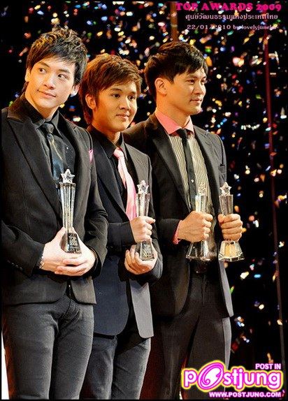 ภาพถ่ายรวมกันเฉพาะกิจ จะมีแบบนี้อีกก็คงจะยาก (สำหรับบ้างคู่นะ)