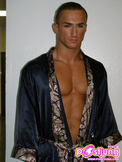 Mr Universe Model 2010 Tarik Kaljanac (Bosnia & Herzegovina)