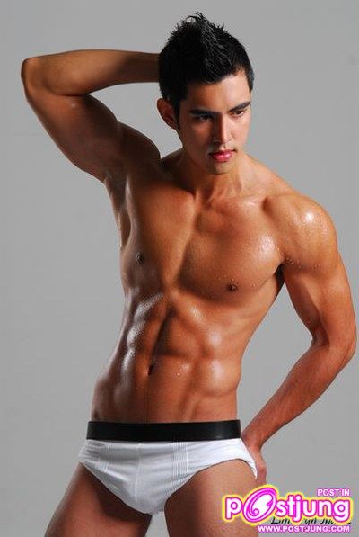 Mister International 2009 - Joan Bruno Kettels Torrico ประเทศ Bolivia