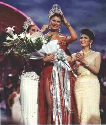 อีก 1 หนึ่งในเวที MU กับครั้งแรกการเป็นเจ้าภาพ Miss Universe 1992 Thailand (6 รูป)