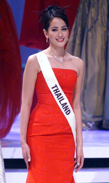 มาดูชุดราตรีที่ใส่พร้อมสายสะพาย Miss Thailand กันว่าพวกเธอสวยขนาดไหน