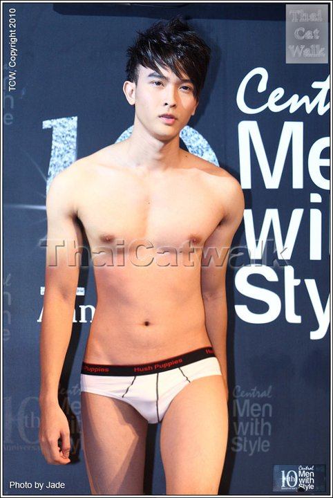 10th anniversal central men Thailand