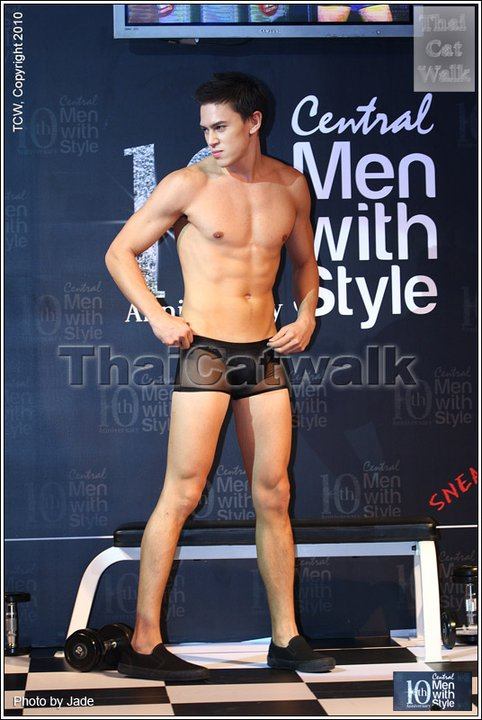 10th anniversal central men Thailand