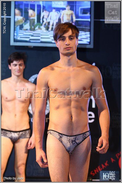10th anniversal central men Thailand
