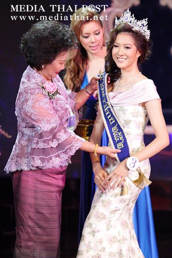 ย้อนอดีต โจอี้ อรวิภา กนกนทีสวัสดิ์ นางสาวไทย ปี 2552