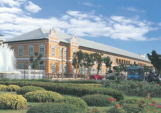 โรงเรียนสวนกุหลาบวิทยาลัย