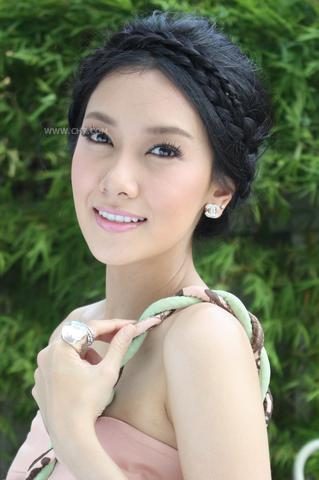 สาวร้ายสุดแอ๊บในกุหลาบเหนือเมฆ