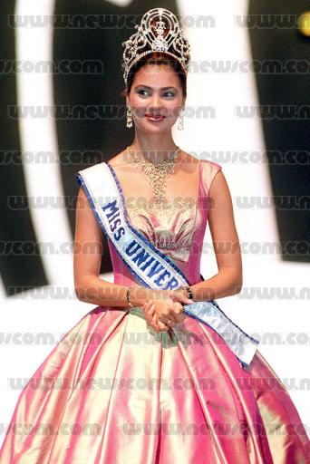 ชุดผ้าไหมสุ่มชมพู MU 2000