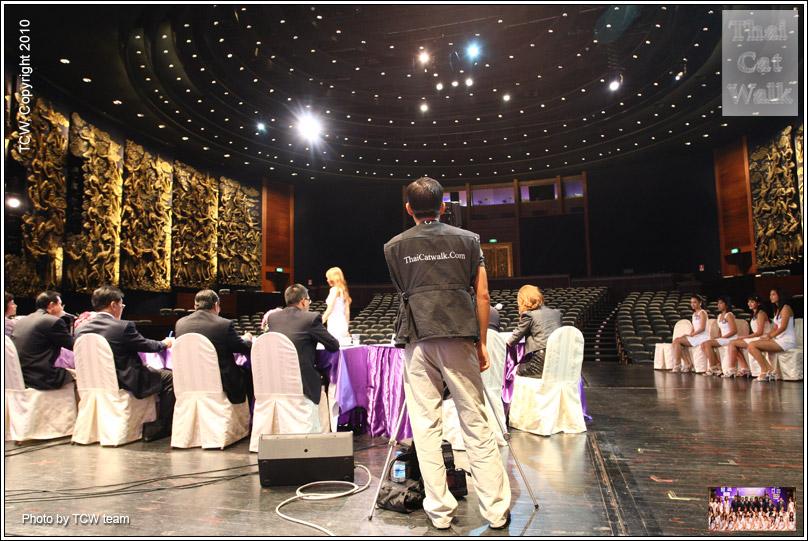 ภาพบรรยากาศ:นางสาวไทย 2553 &ndash; รอบคัดเลือก 124 คน คัดเลือกที่...โรงละครอักษรา
