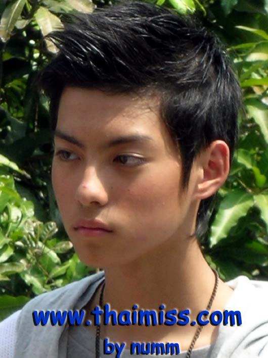 ฝาแฝดลูกครึ่ง ไทย-ญี่ปุ่น.......ฟูมิ - คาสึ