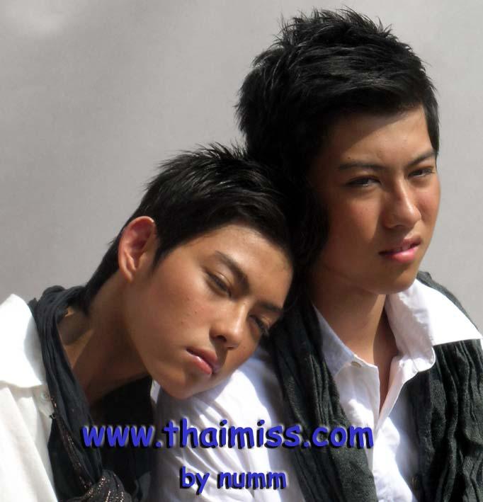 ฝาแฝดลูกครึ่ง ไทย-ญี่ปุ่น.......ฟูมิ - คาสึ