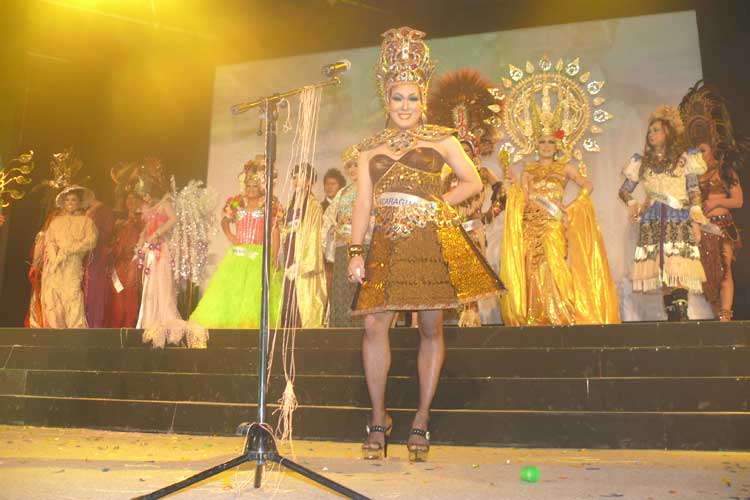 รวบรวม National Costume ของเวที Miss AC/DC 2009 " เพื่อลูกสาวจะได้มีพสุธาอาศัย "