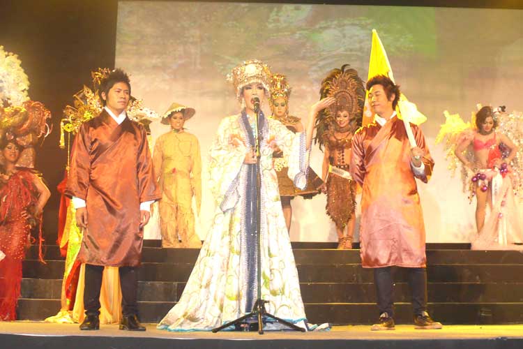 รวบรวม National Costume ของเวที Miss AC/DC 2009 " เพื่อลูกสาวจะได้มีพสุธาอาศัย "