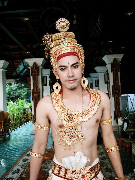 คุณจำได้ไหมว่าคนนี้คือใคร........เขาสร้างชื่อเสียงให้ประเทศไทยด้วยนะ เฉลยรูปสุดท้ายนะ?????