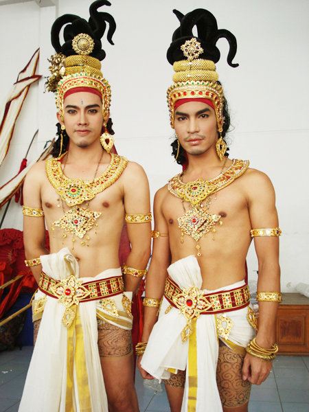 คุณจำได้ไหมว่าคนนี้คือใคร........เขาสร้างชื่อเสียงให้ประเทศไทยด้วยนะ เฉลยรูปสุดท้ายนะ?????