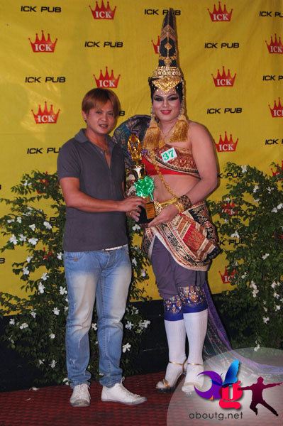 จากเวที "ธิดากะเทยช้าง" กระแสชุดประจำชาติ "สยามไอยรา" ยังแรงอยู่ดูเธอสิ..????