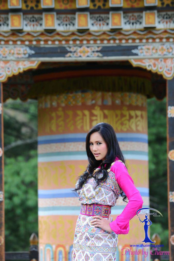 ชาม ไอยวริญท์ โอสถานนท์ เป็นกรรมการสวมมงกุฎมิสภูฎาน