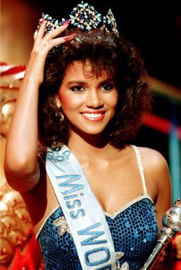 Miss World ปี 1986 ไม่ใช่เธอนิ  " Halle Berry "